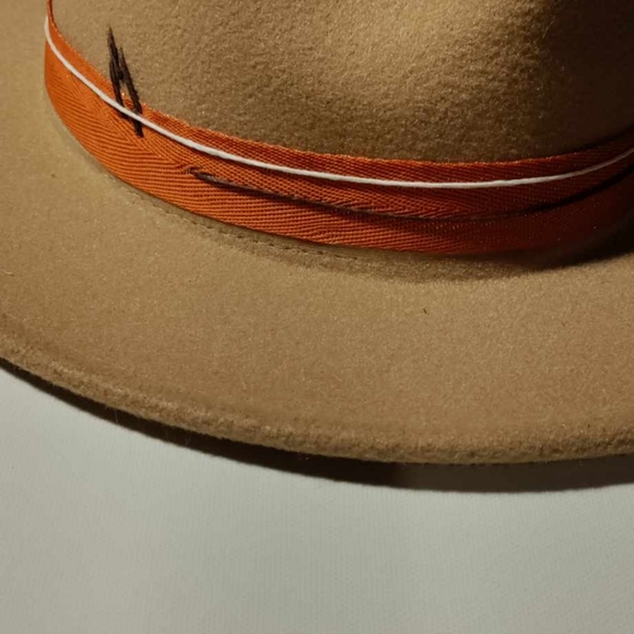 The Cleve & Brown Customized Fedora - Picture 2 of 3